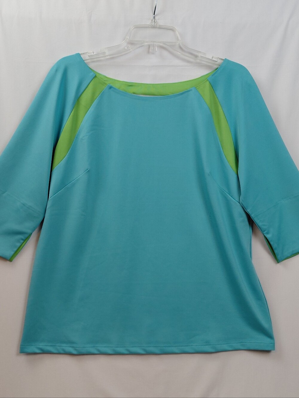 Gretchen Scott Designs Teal and Lime Raglan Sleeve Top